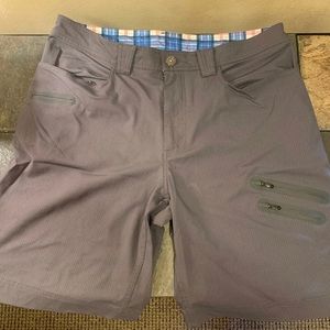 Lululemon Men's Shorts size 38 NWOT